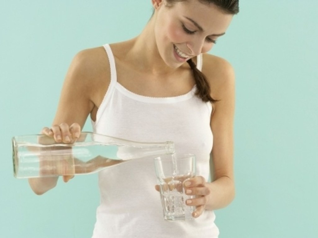 Если в течение 30 дней из жидкостей пить только воду, что будет с организмом?